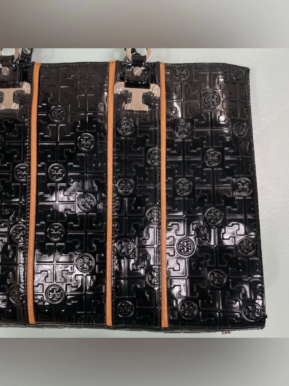 Tory Burch good pre